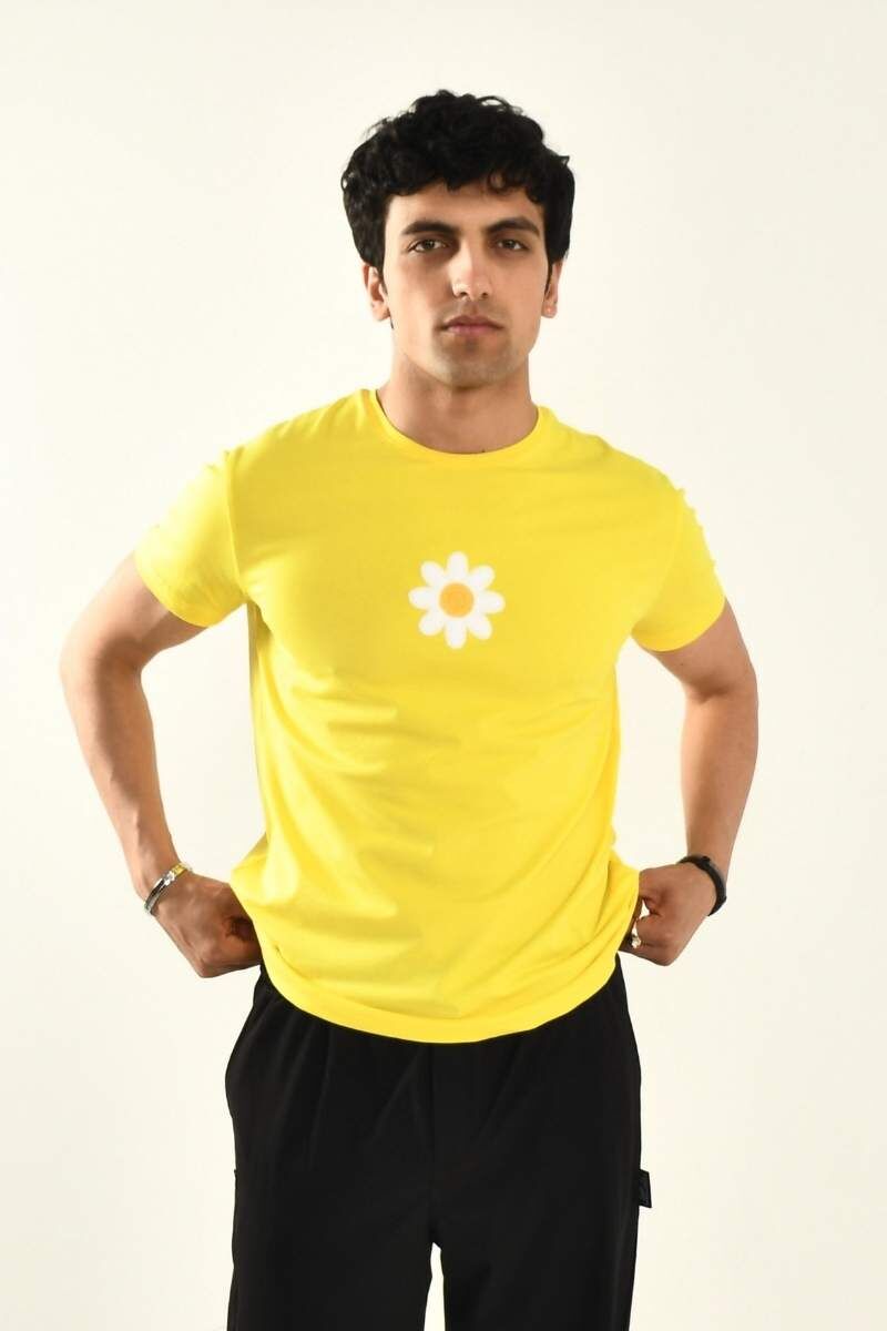 Sarı Papatya Nakış Detaylı Bisiklet Yaka T shirt - 5