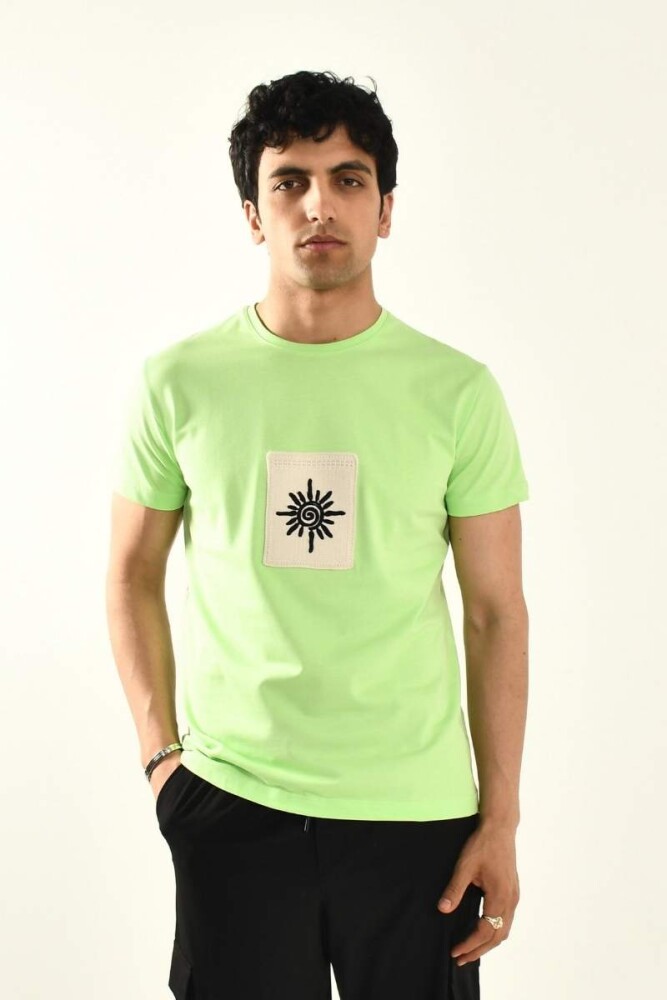 Yeşil İşleme Detaylı Bisiklet Yaka T-shirt - 4