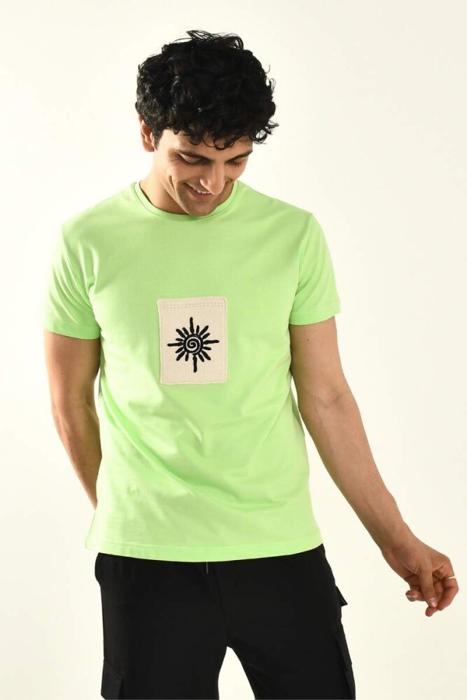 Yeşil İşleme Detaylı Bisiklet Yaka T-shirt - 3