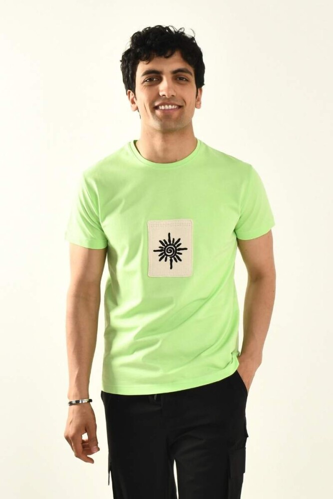 Yeşil İşleme Detaylı Bisiklet Yaka T-shirt - DAVID&GERENZO